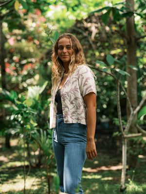 Image of Womens Aloha Shirt in Cut Paper Lavender