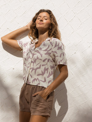 Image of Womens Aloha Shirt in Cut Paper Lavender