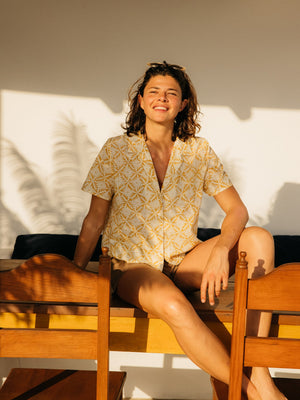 Image of Womens Aloha Shirt in Liquid Sunshine