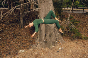 Image of Womens Mollusk Sweatpants in Sequoia Green