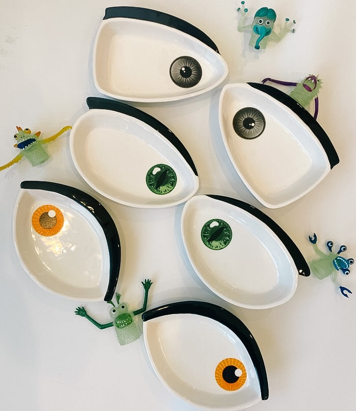 ceramic halloween plates