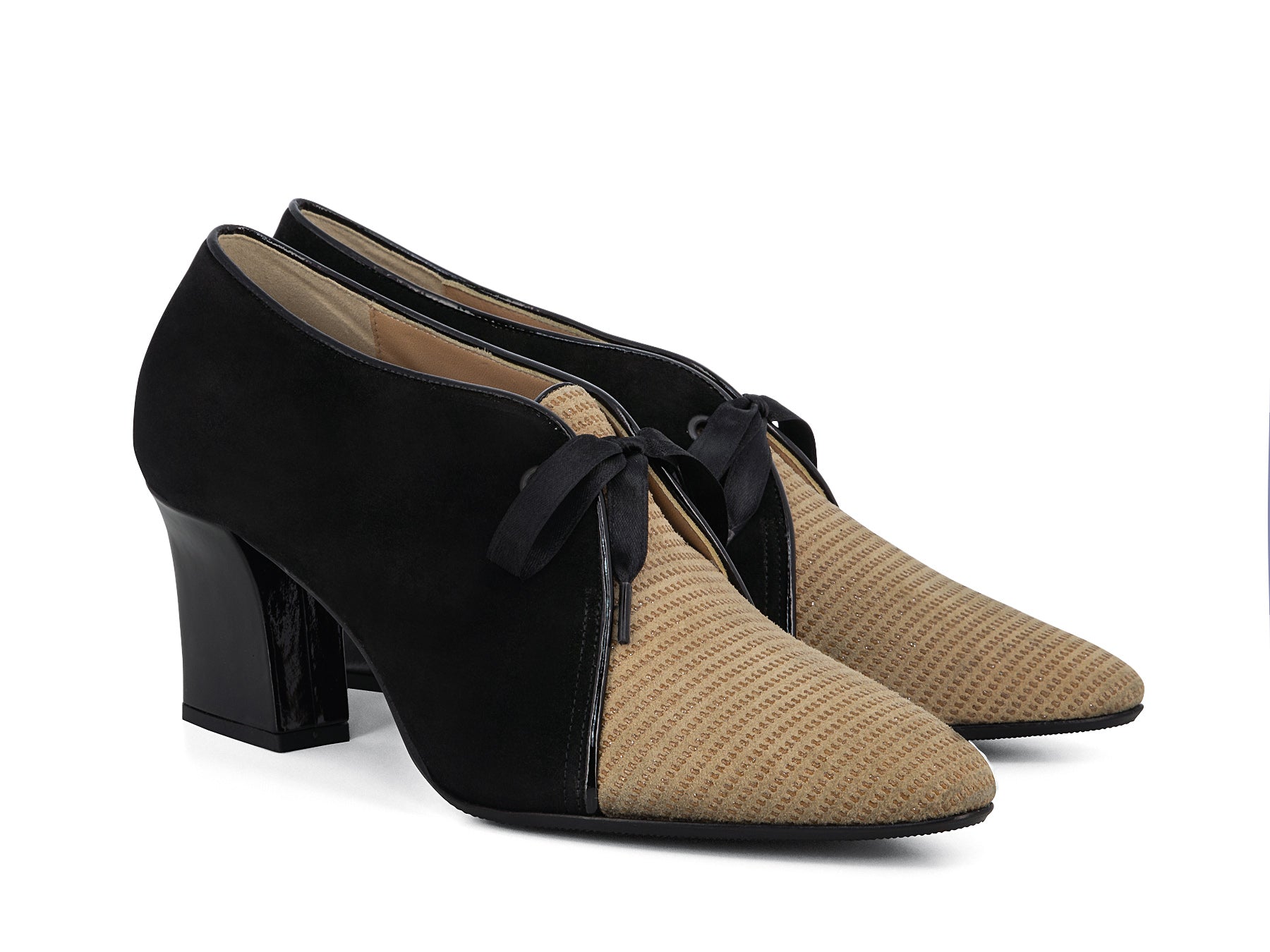 GIULIAS BEIGE~BLACK