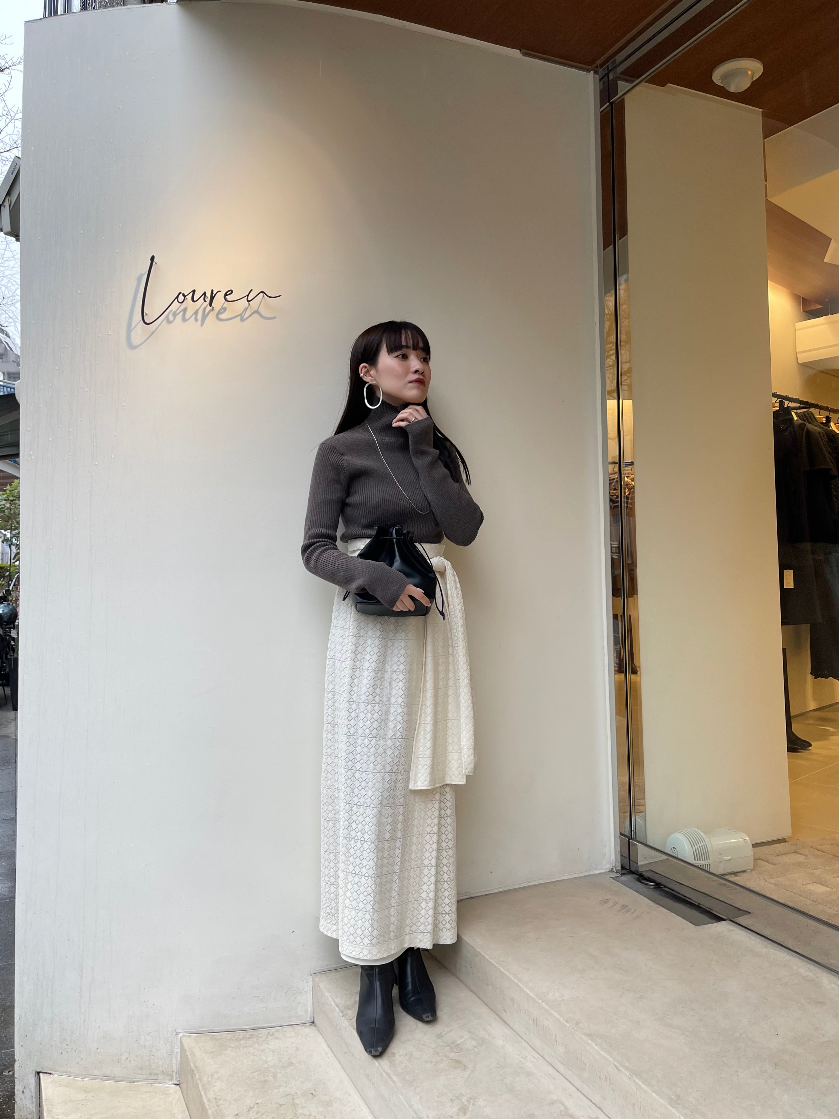 SHOP STAFF SNAP – louren store