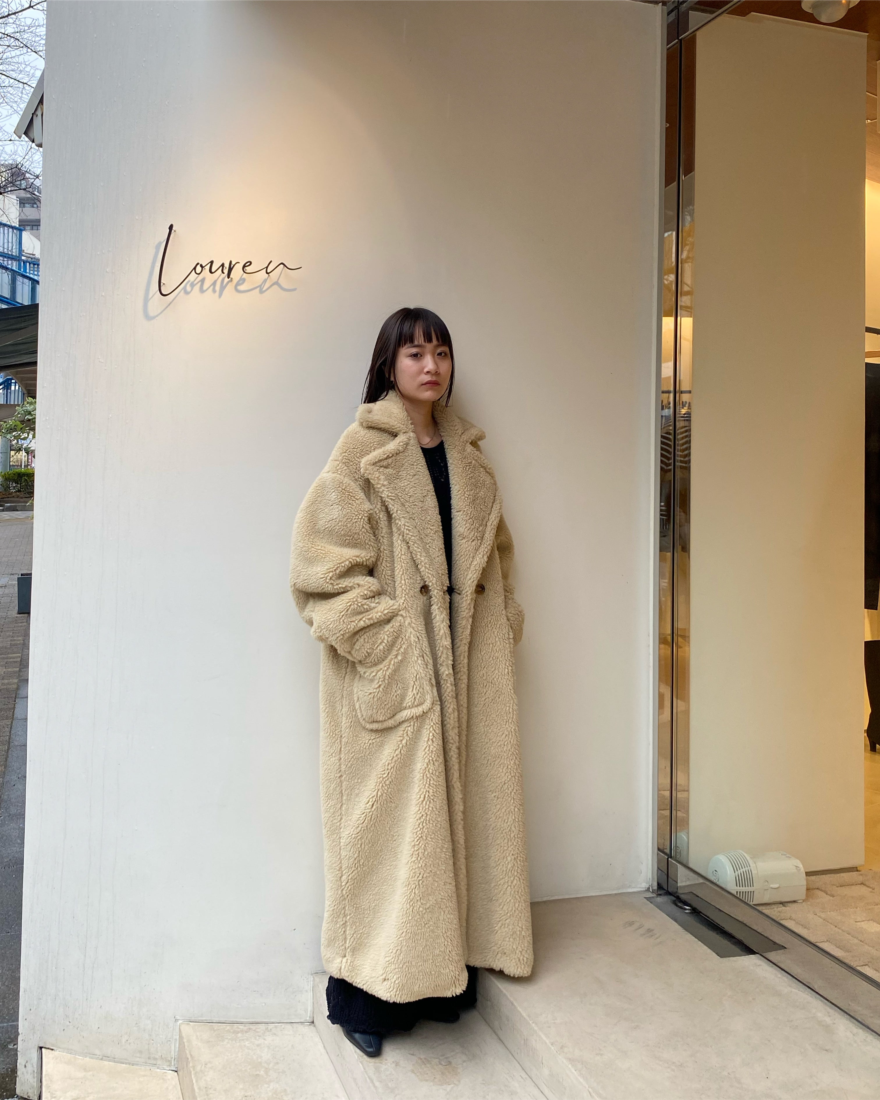 louren volume boa coat - ロングコート