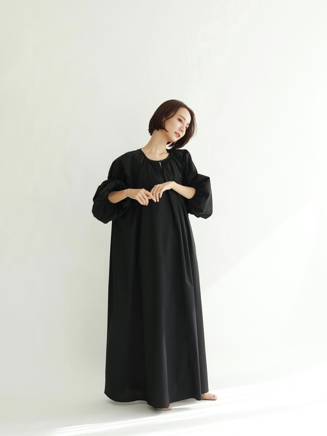 なし光沢感louren balloon sleeve gather dress