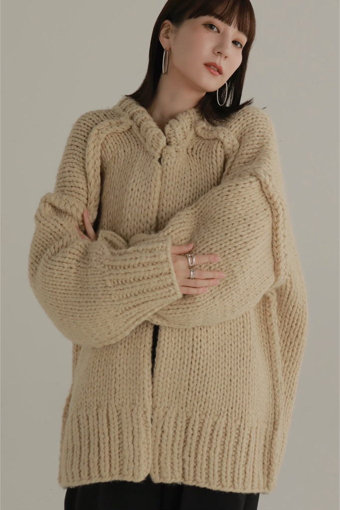 新品、未使用 クリスマスプレゼント louren volume hand knit outer