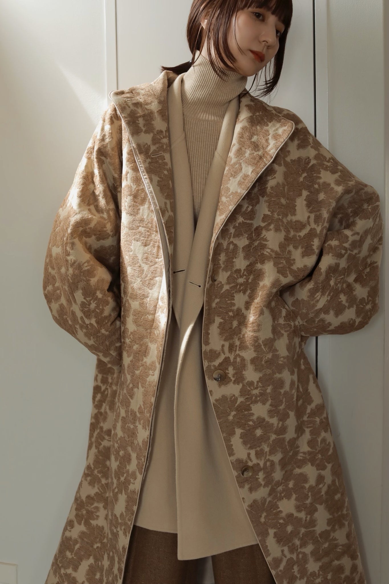 定形外発送送料無料商品 Louren ローレンflower mole jacquard coat