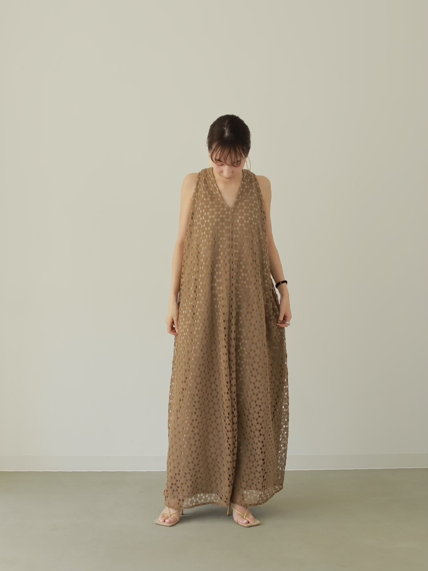 louren geometric lace dress ワンピースあり - ロングワンピース