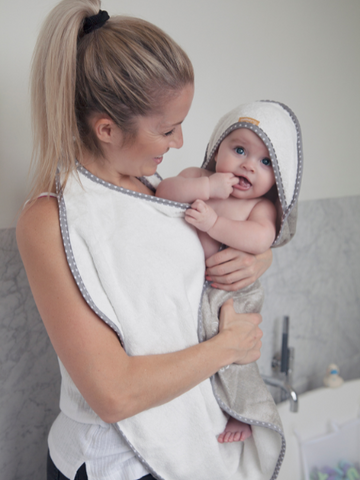 Can I Bath my Baby in the Sink?_Cuddledry.com