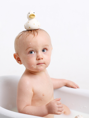 water play at bathtime 