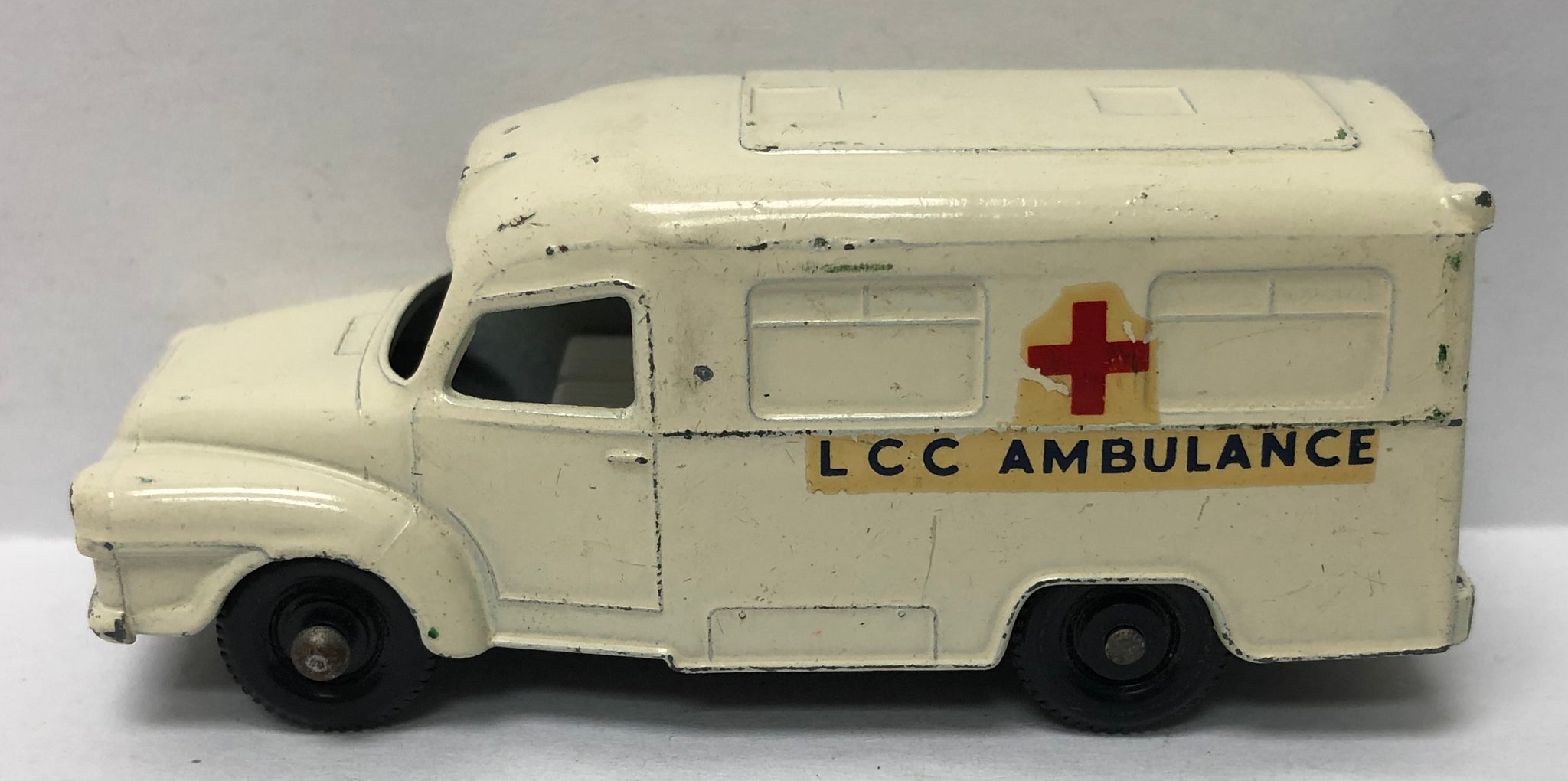 lesney lomas ambulance