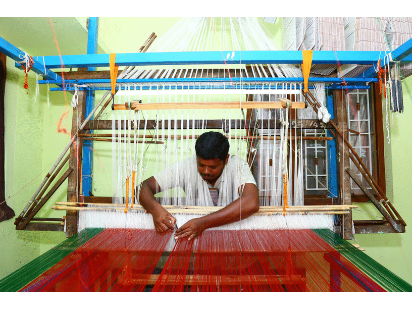 handloom weavers weaving silk sarees