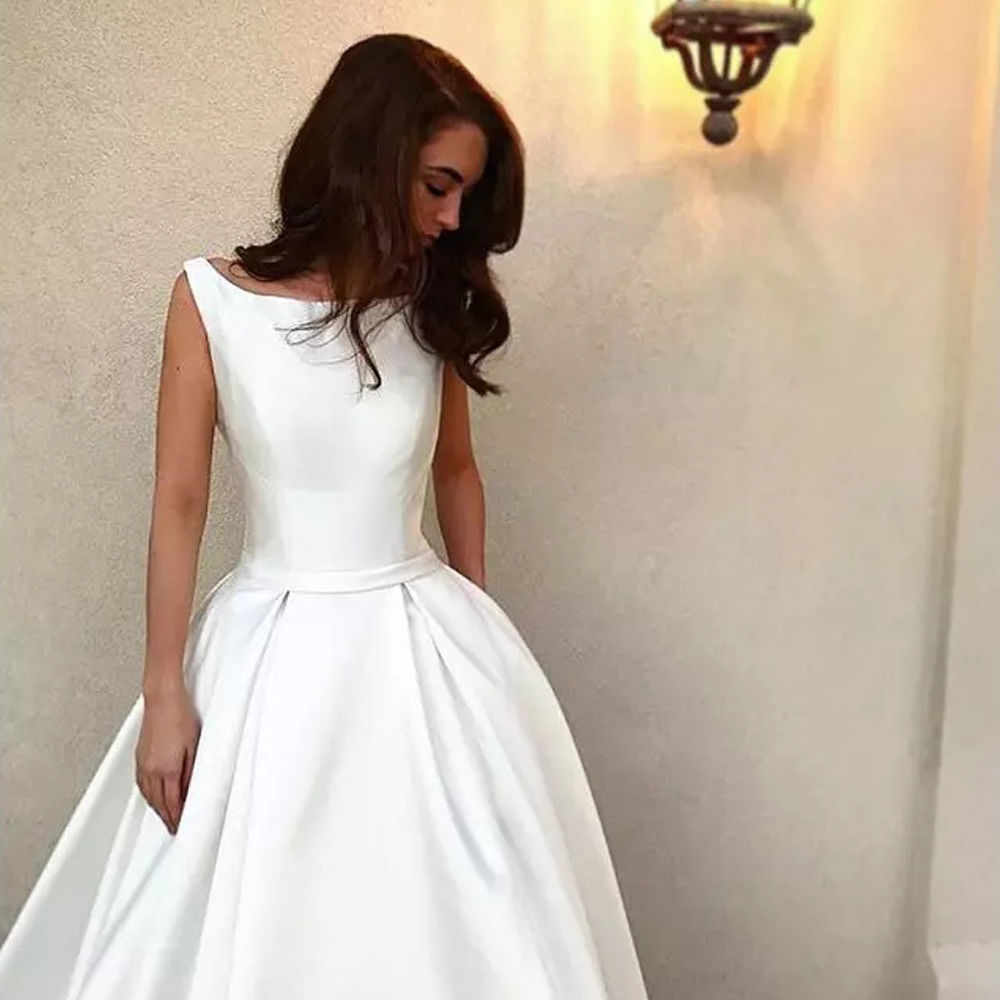 a line scoop neck wedding dress