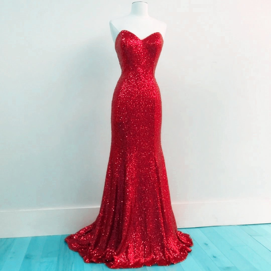 red sweetheart gown