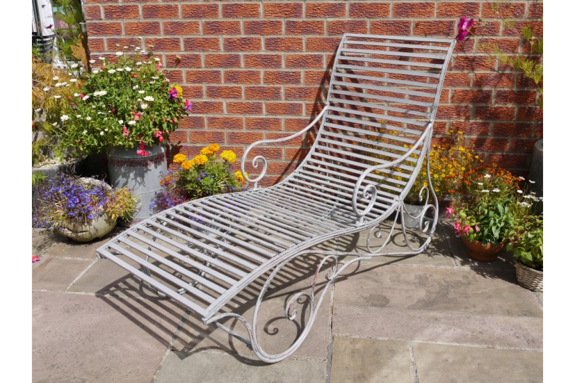 metal garden sun loungers