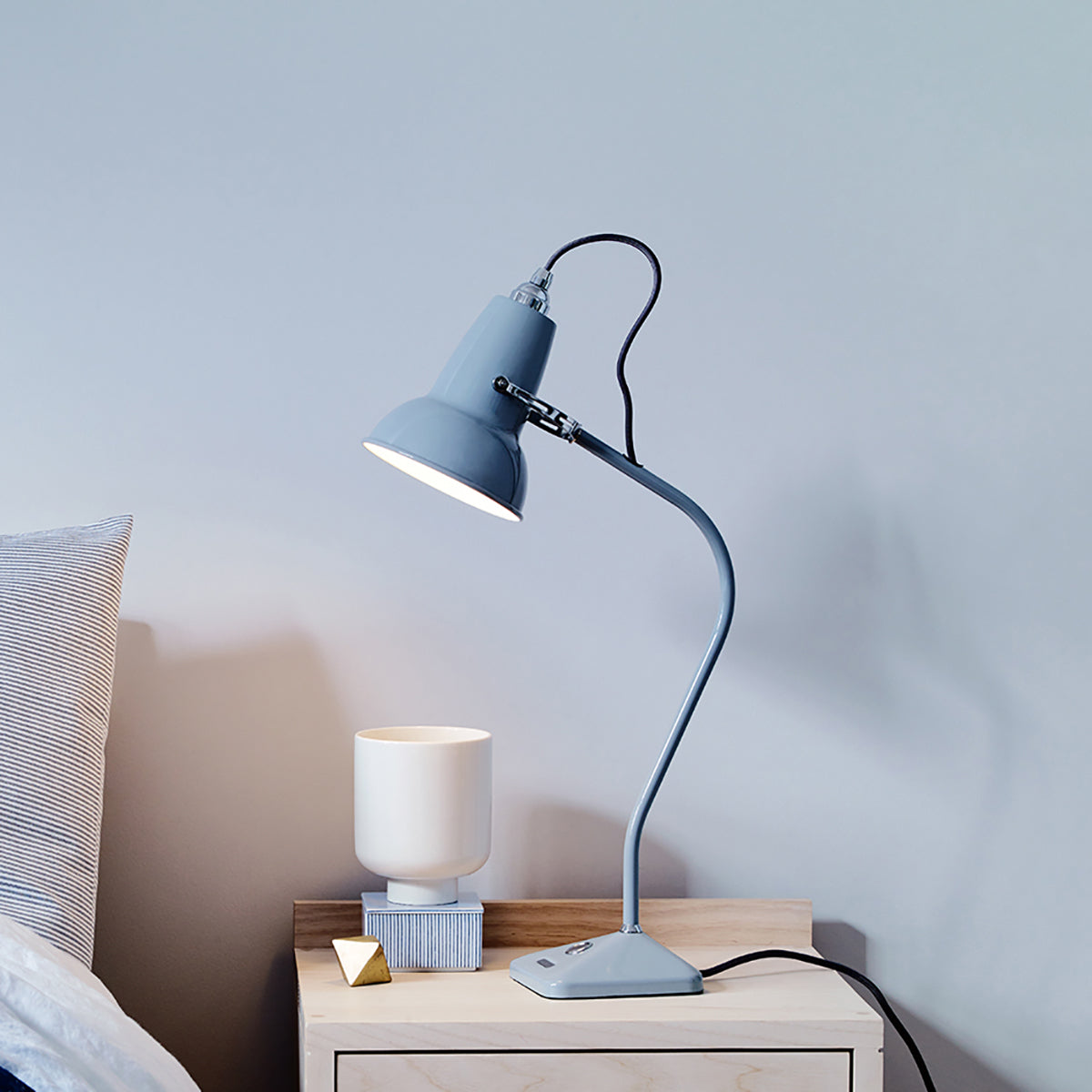 original 1227 mini table lamp