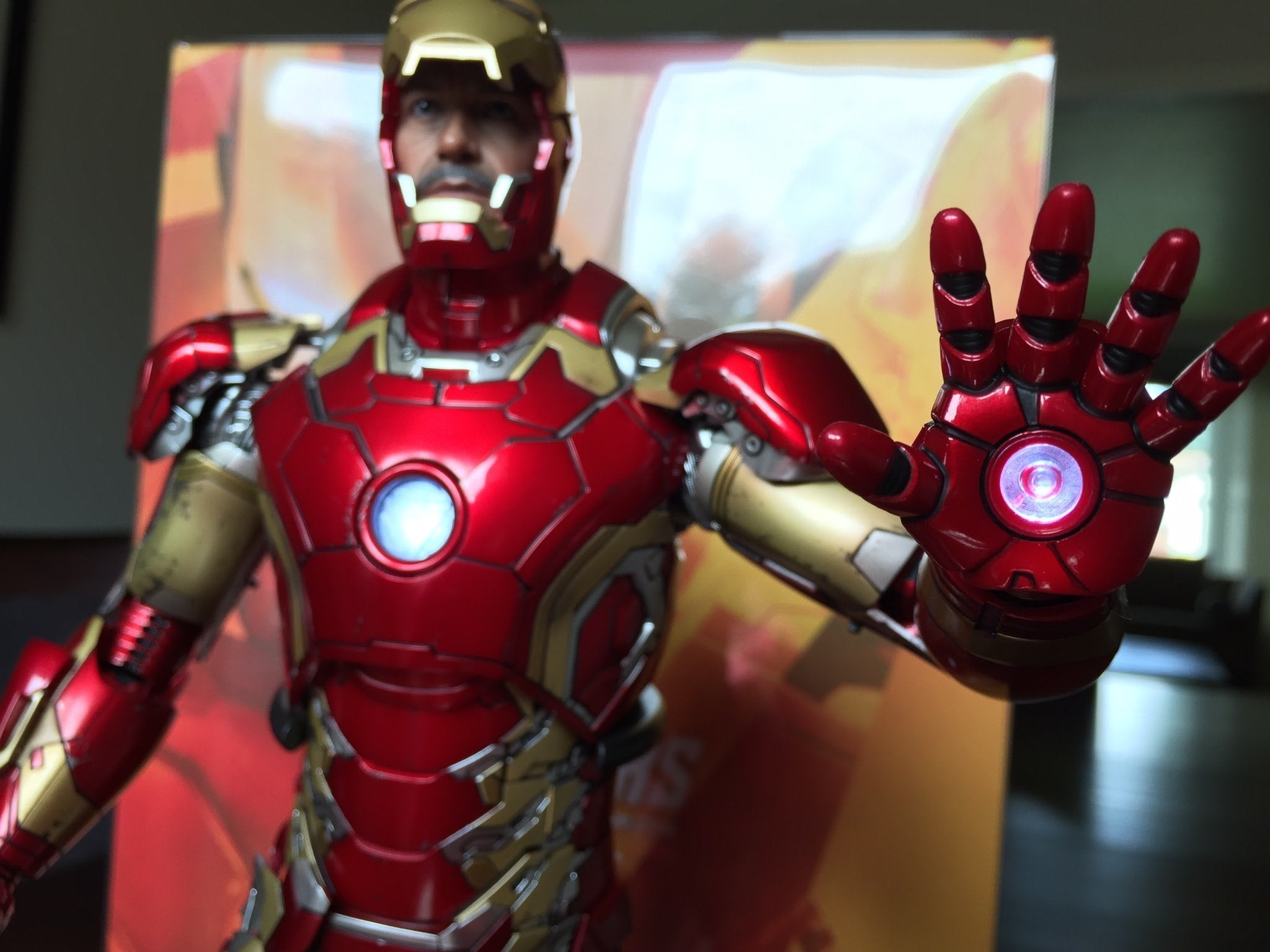 Hot Toys Iron Man Mark 43 Diecast Figure Gallery Superherodiy