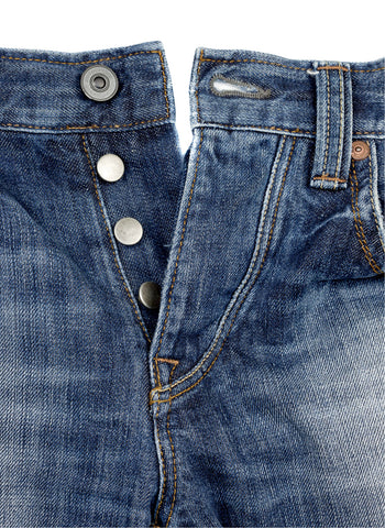 Confectionnez et renforcez vos jeans en y ajoutant des boutons