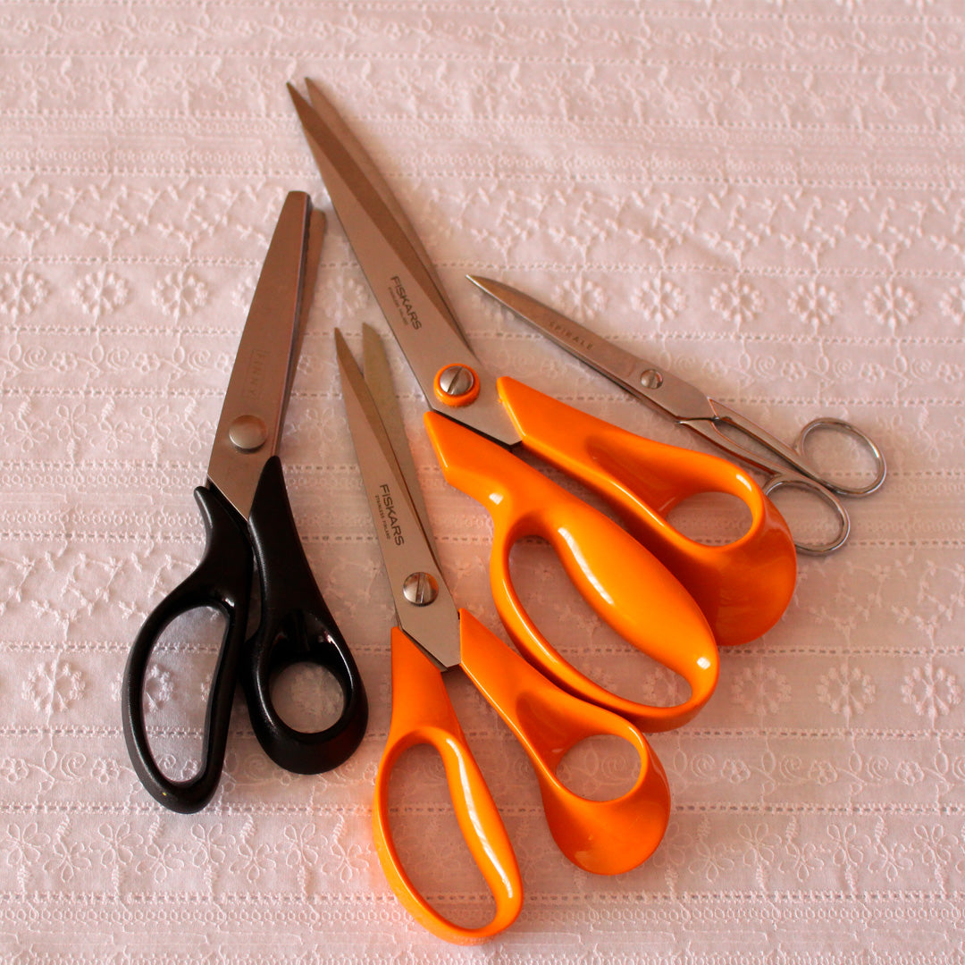 Ciseaux et outils de coupe pour la couture