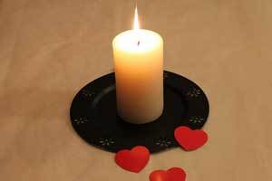 Beeswax Honey Candles offer for Valentine's Day