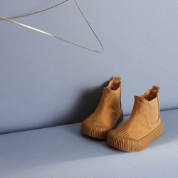 caramel chelsea boots