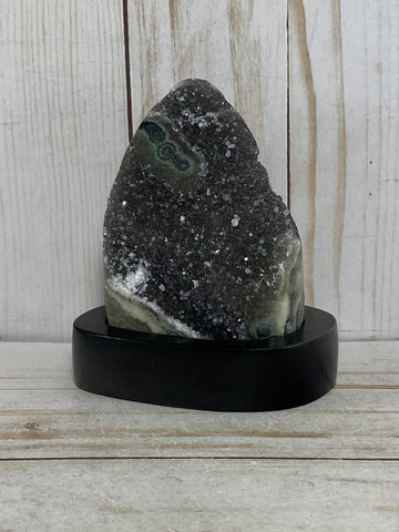 Amethyst Geode Crystal Décor 