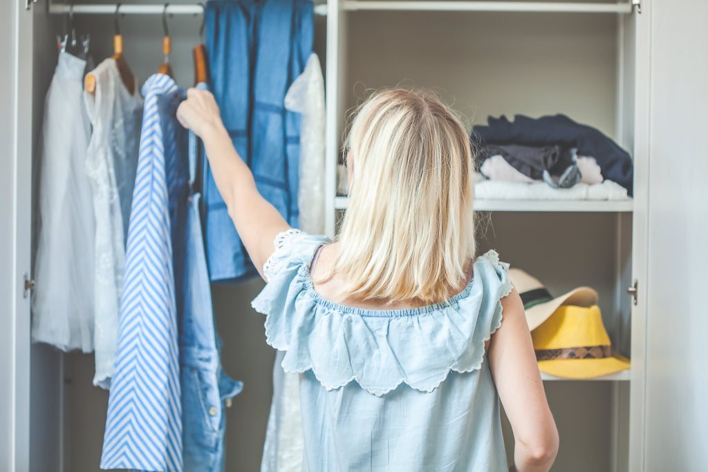 how to organize your closet