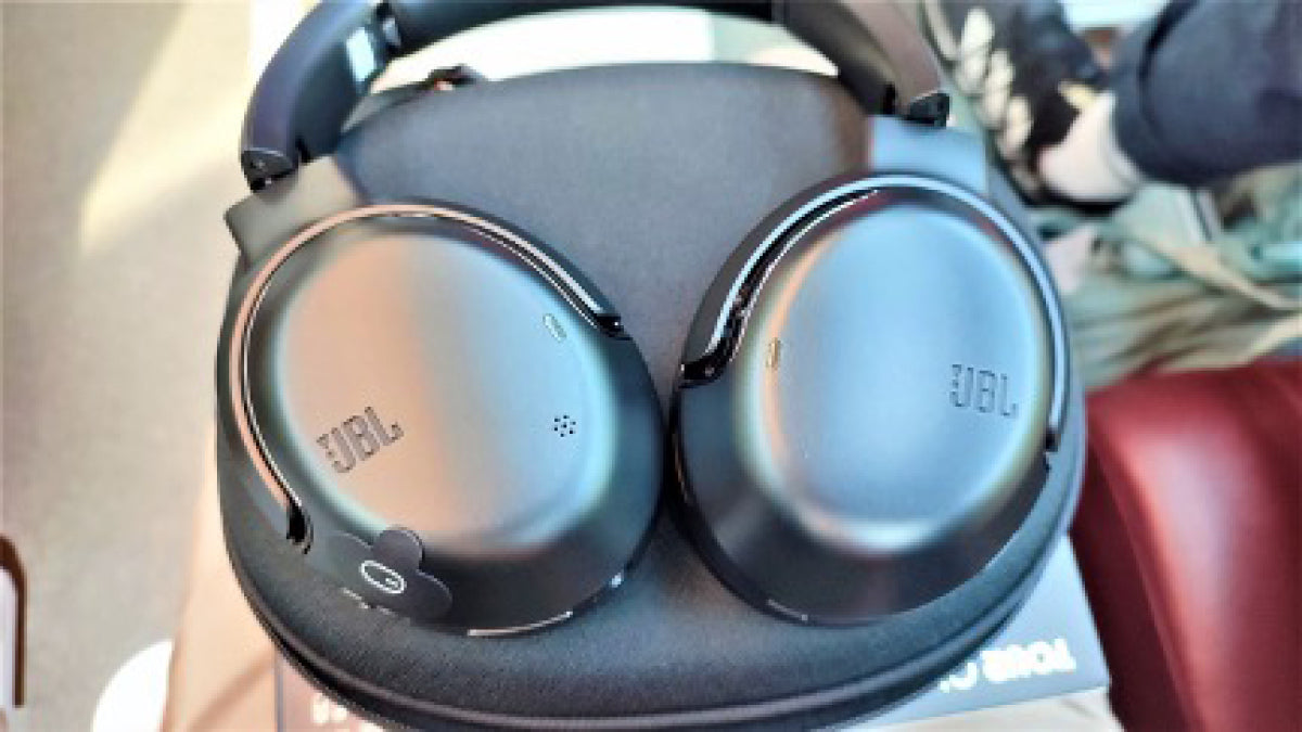 JBL TOUR ONE M2 | SONXPLUS.com