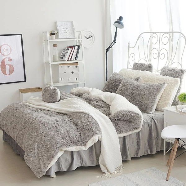 Fluffy Solid Gray And White Color Blocking 4 Bedding Sets Duvet