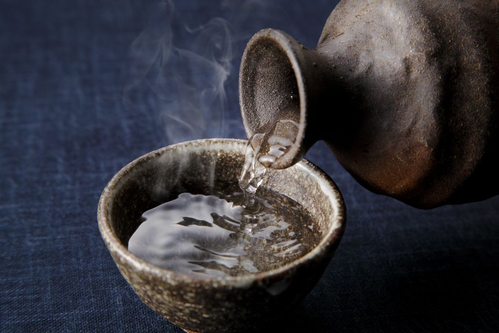 Sake Guide: How to Warm Sake | Sake Inn