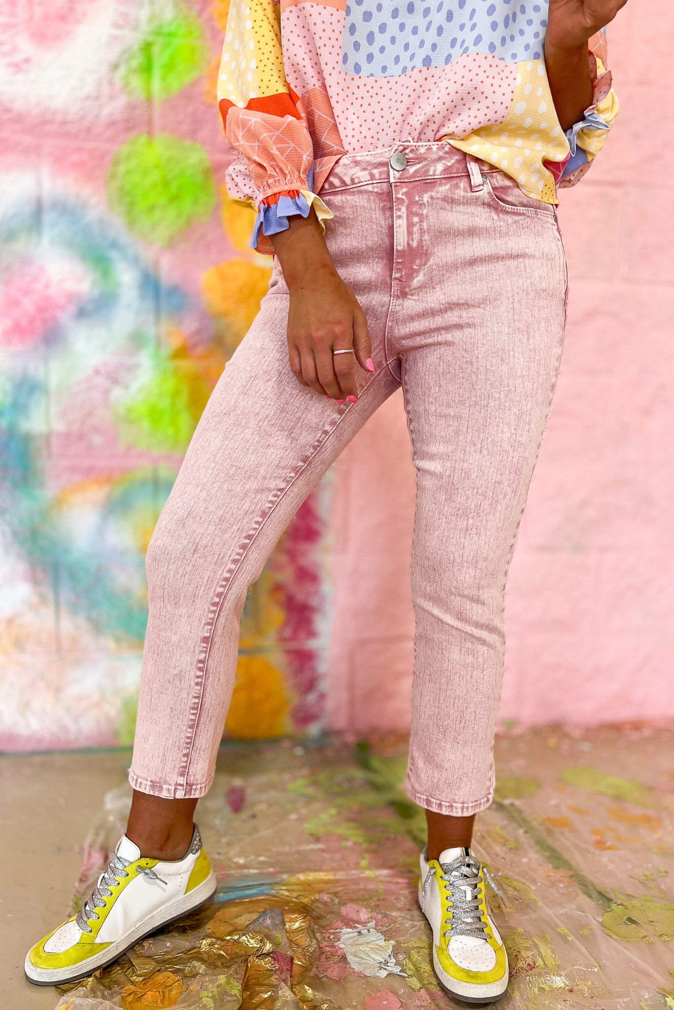 Load image into Gallery viewer, Pink Acid Wash Crop Straight Leg Jeans
