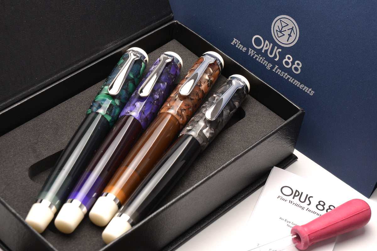 出色 □OPUS88 天然素材 竹型 牛角軸 超大型 万年筆 M 中字 新品