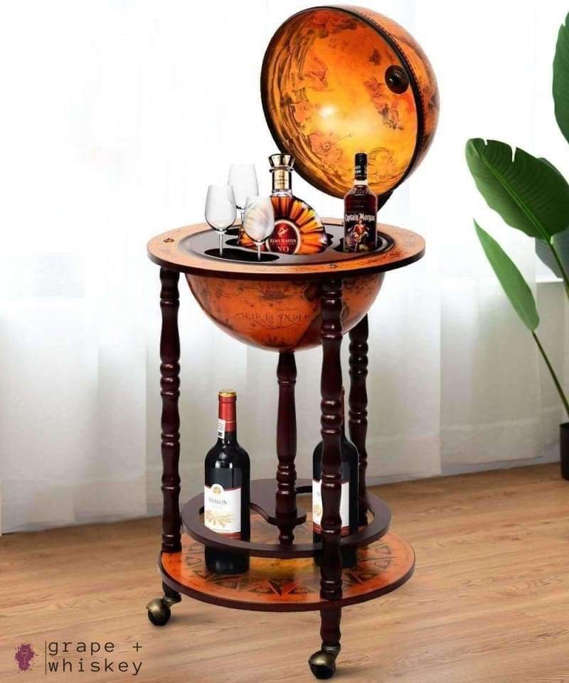 Mijlpaal Verenigde Staten van Amerika luister Grape and Whiskey - Vintage Globe Wine Stand (Bar) 2019 - Free shipping -  Custom made