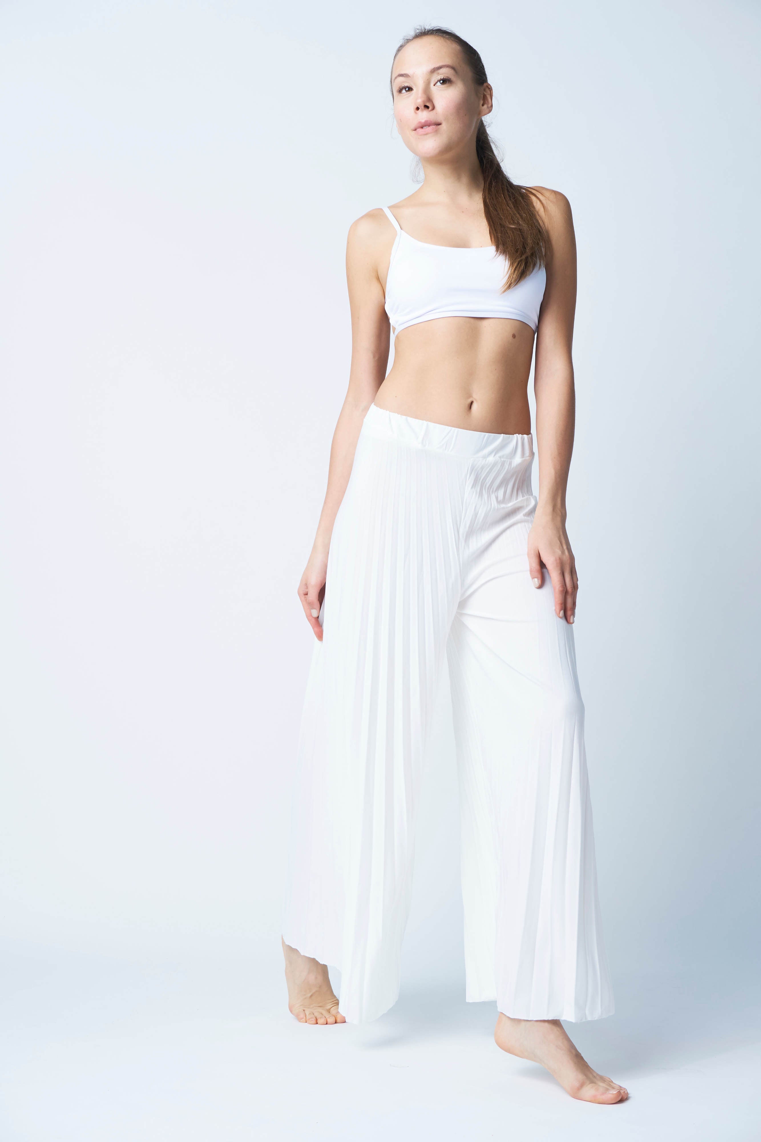 white pleated palazzo pants