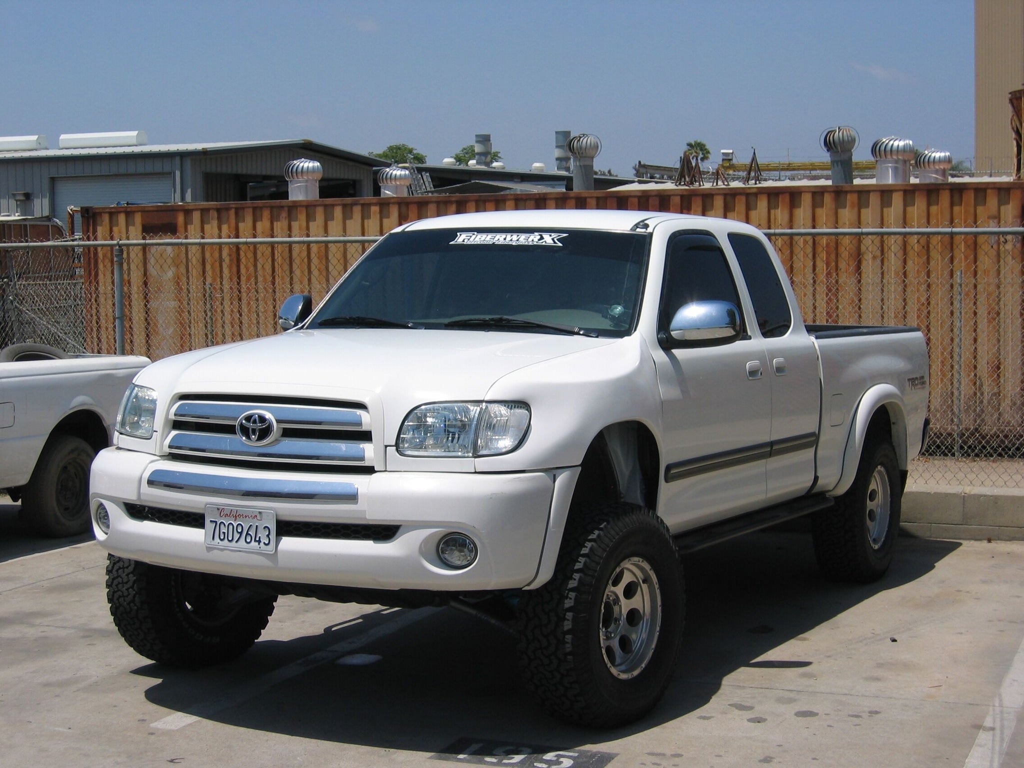 2000-2006 Toyota Tundra Access Cab Fenders – FiberwerX