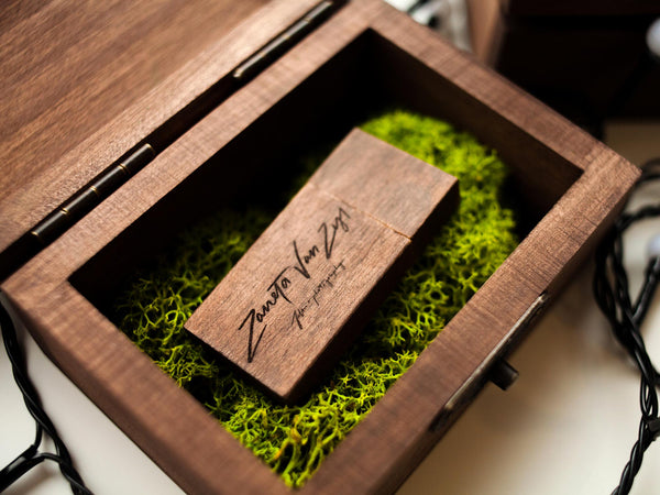 Vintage Wooden Box with Decorative Moss and USB Drive (option)