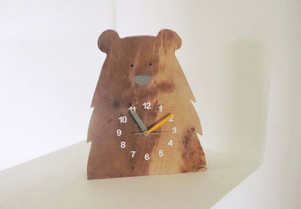 grizzly bear clock