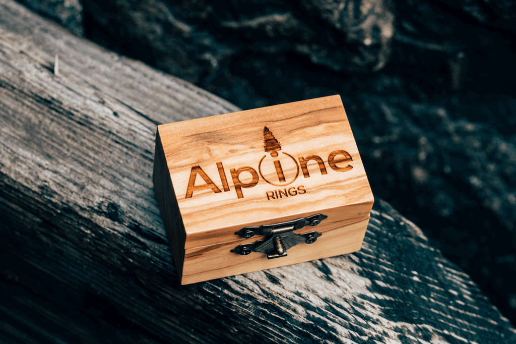 Alpine Rings wooden ring box 