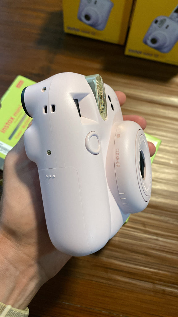 фокусировка Instax mini 12