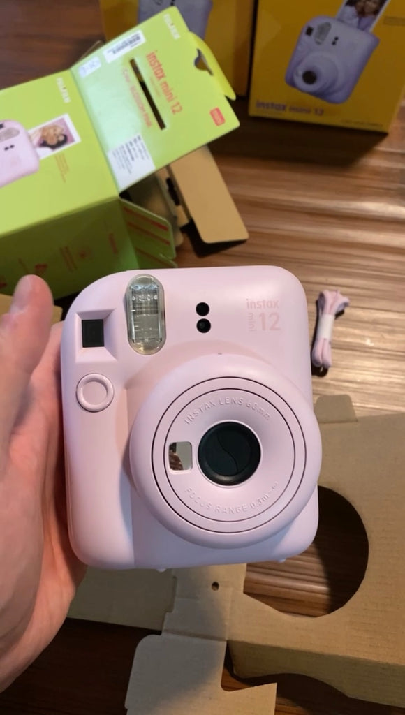 передний интерфейс Instax mini 12