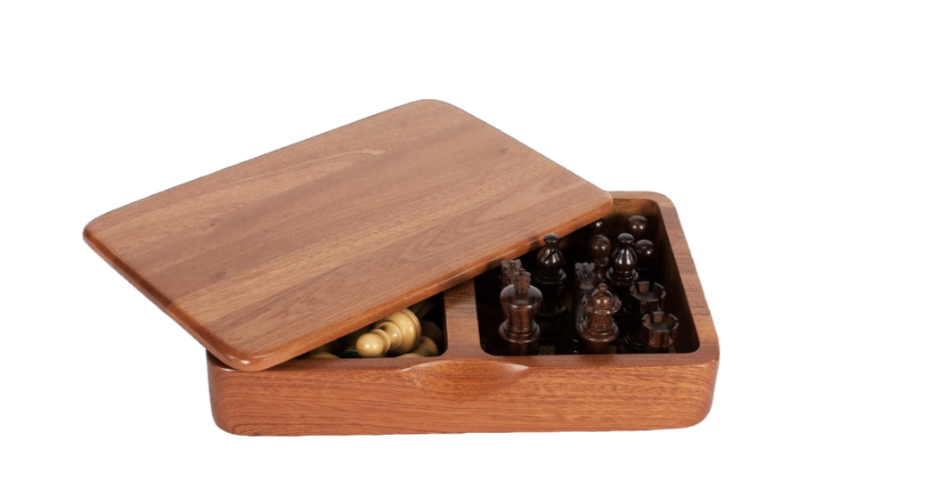 Wooden Chess Board w/Chess Pieces