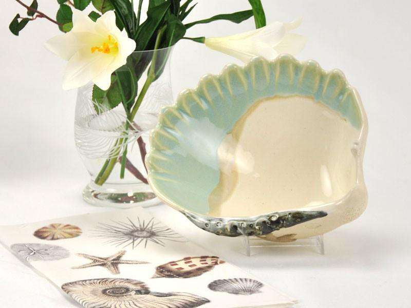 Cockle Shell Medium Bowl - Aqua