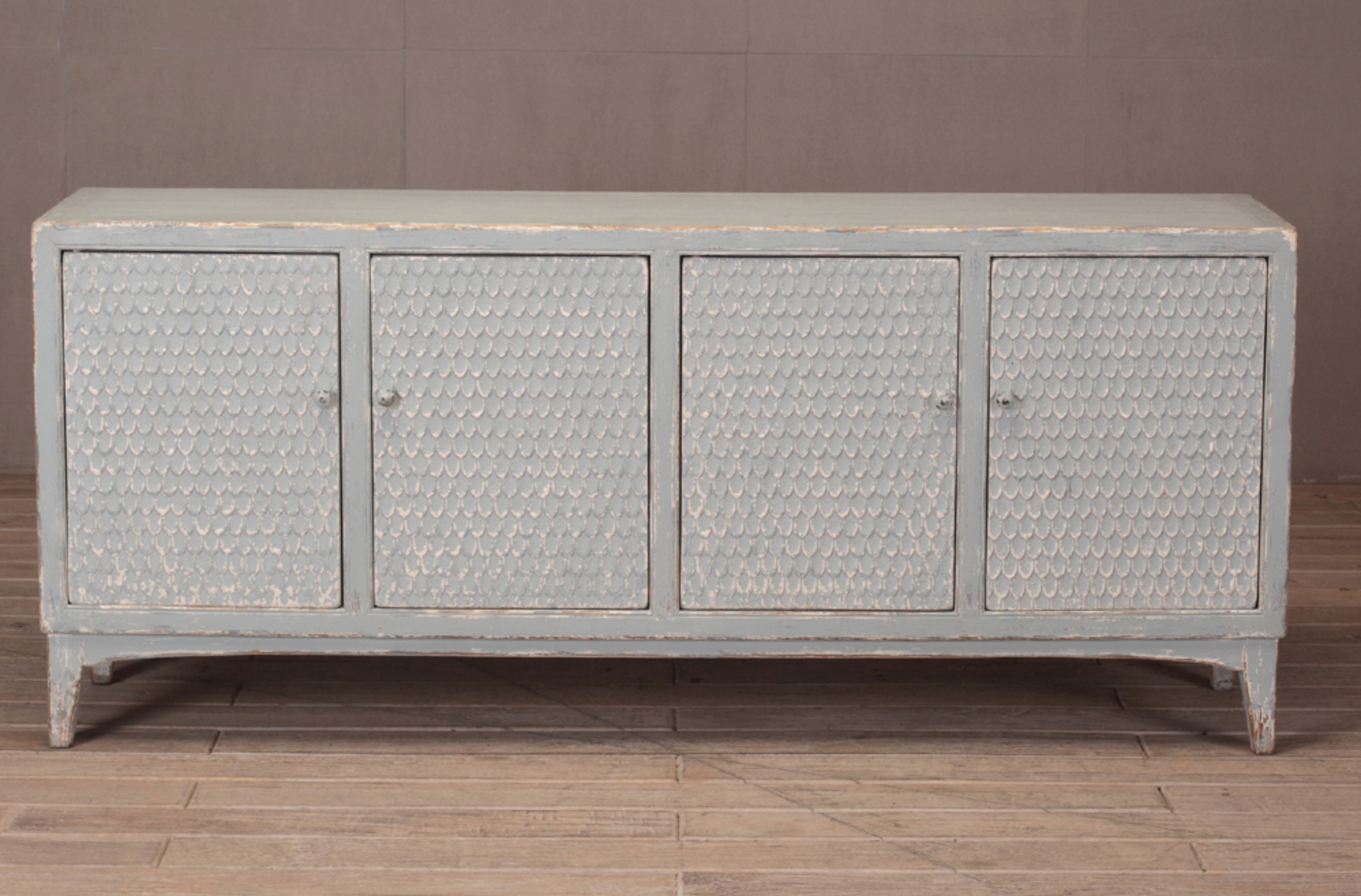 Megansett Scalloped Sideboard