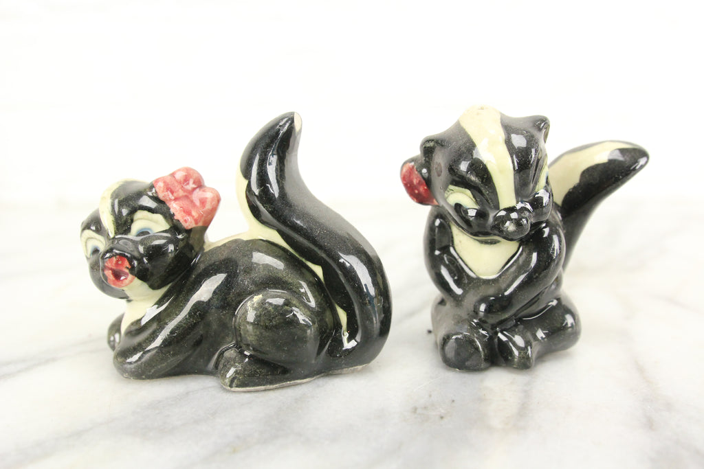 Skunks Porcelain Salt and Pepper Shakers, Made in Japan – Memory Hole ...