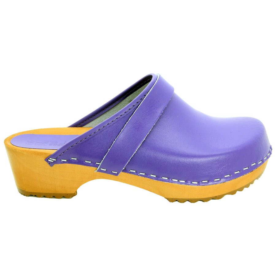 purple clog