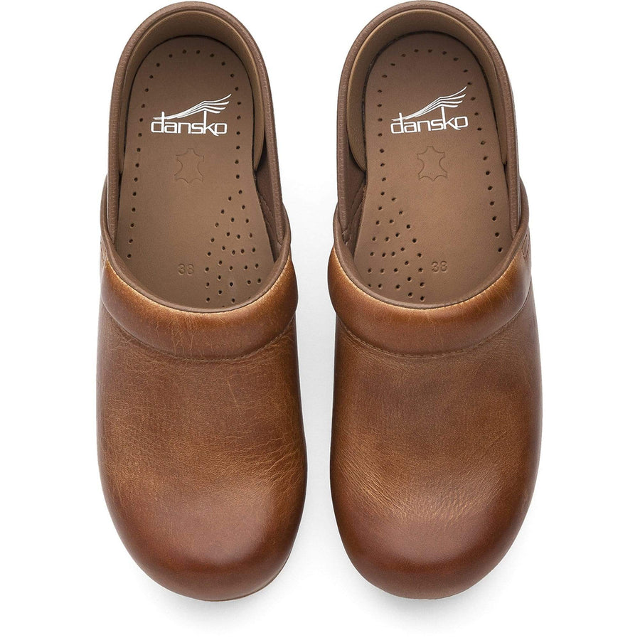 dansko wide shoes