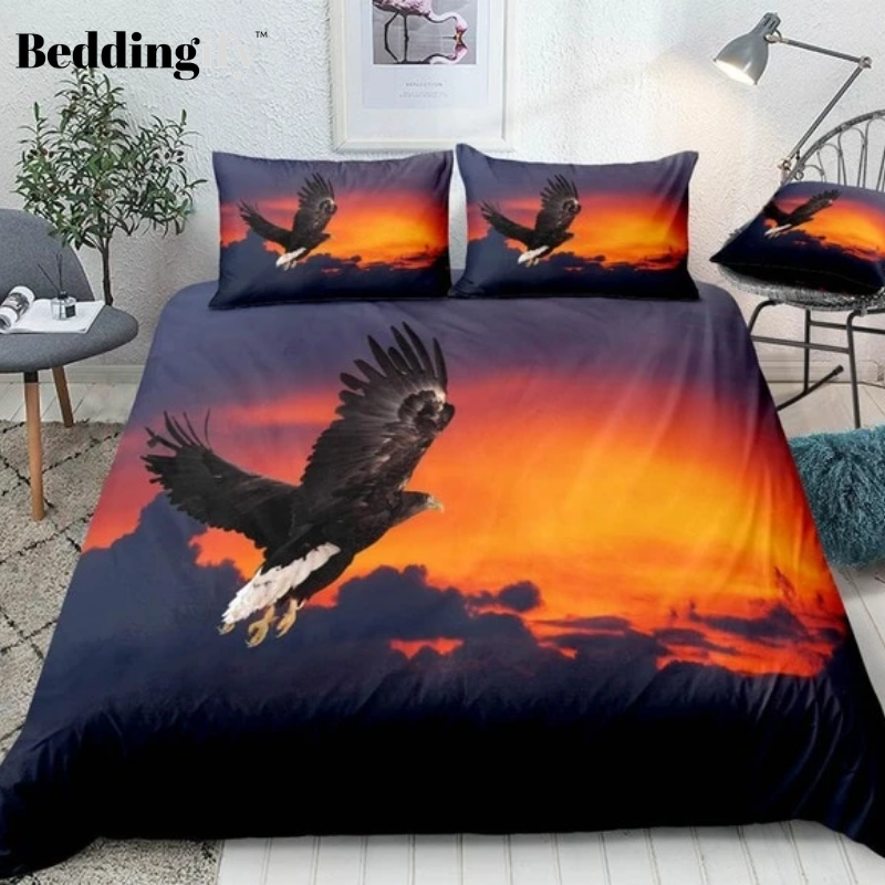 Flying Black Eagle Bedding Set - Beddingify