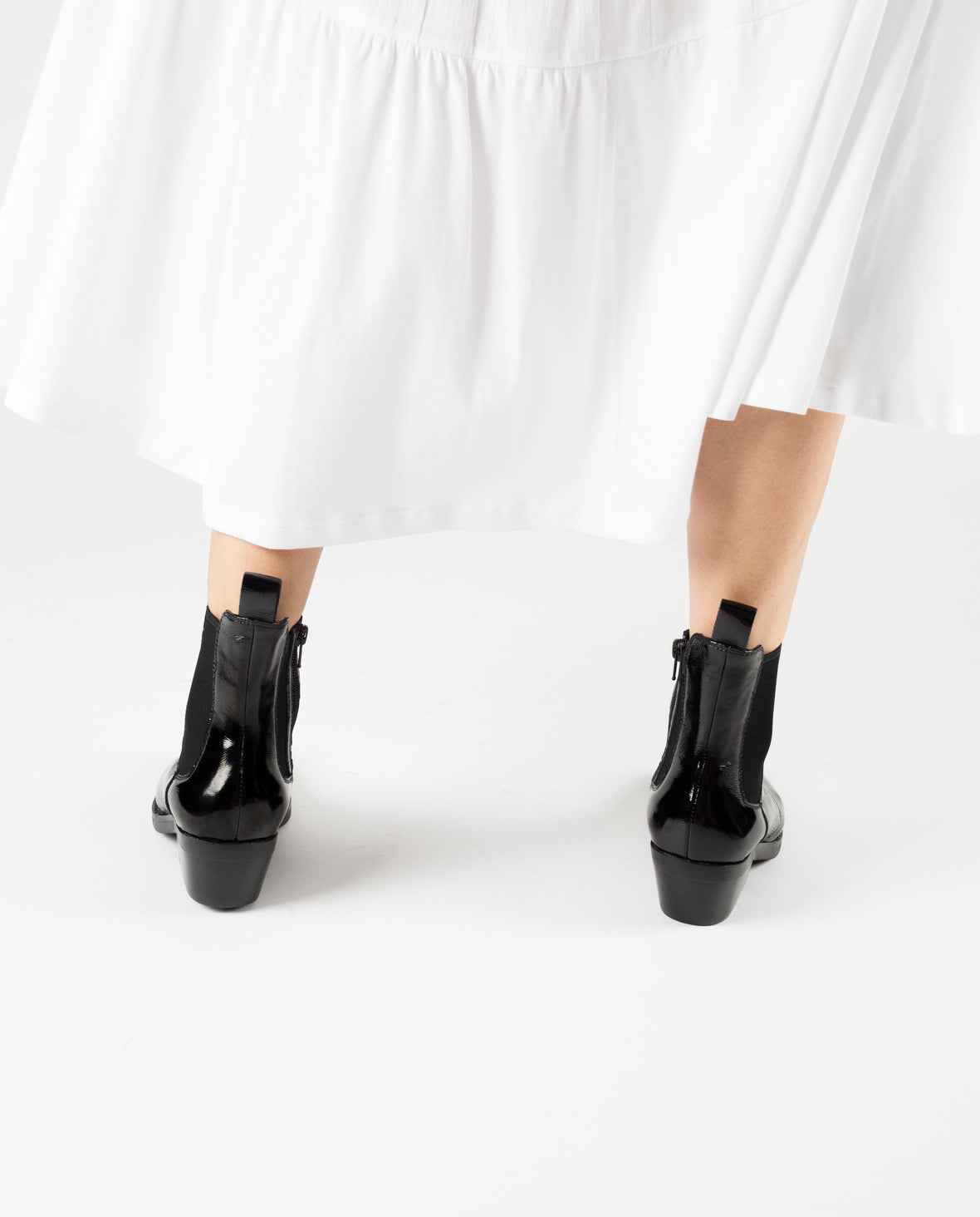 jeffrey campbell poker chelsea boot