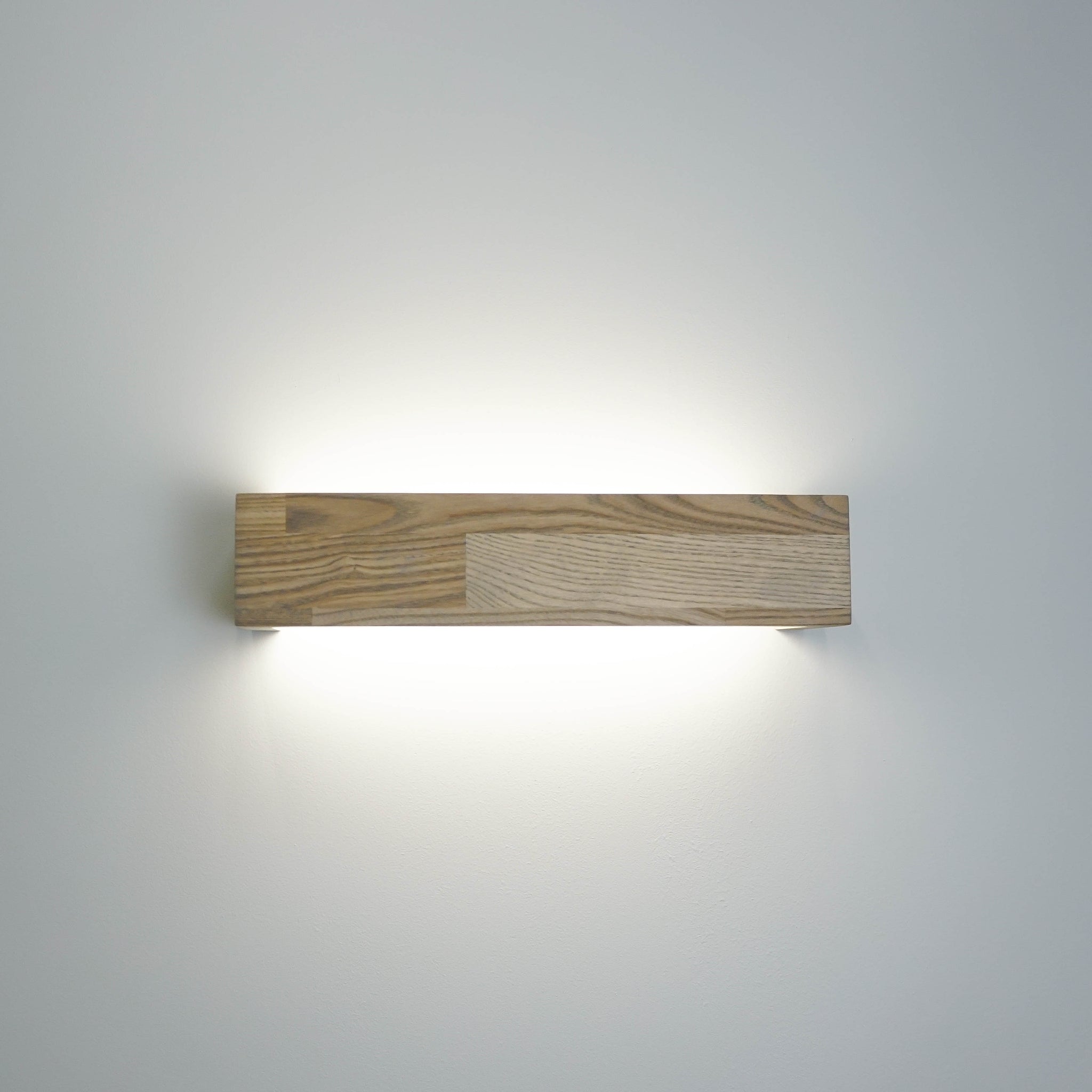 horizontal wall light