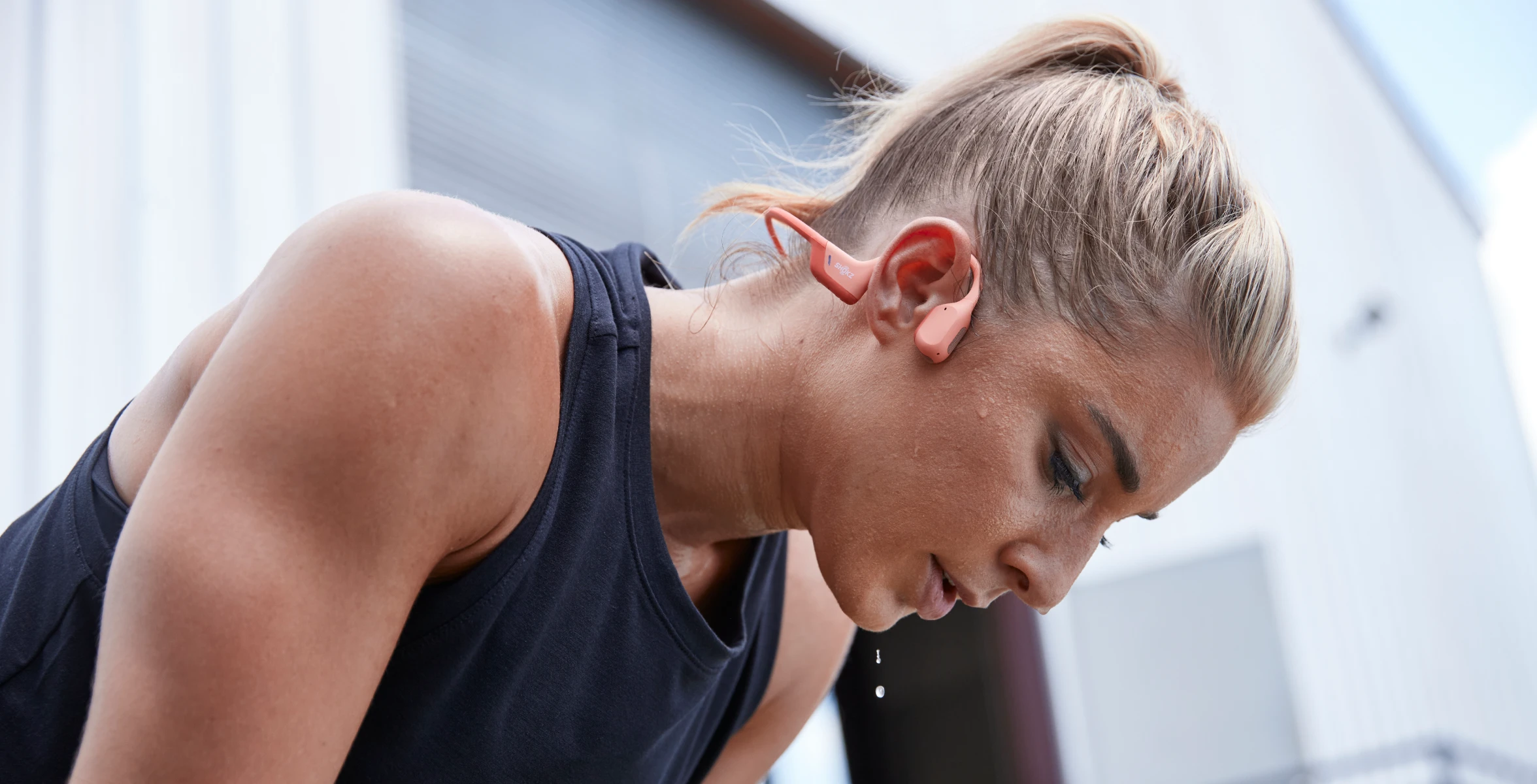 how to choose running headphones